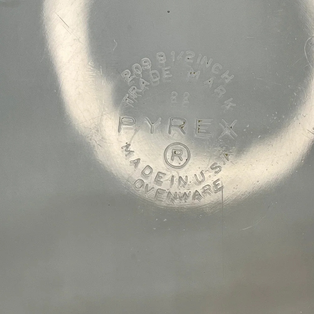 Pyrex 209 Clear Glass Pie Plate 9.5 Inch Vintage Round Ovenware Made in USA‎